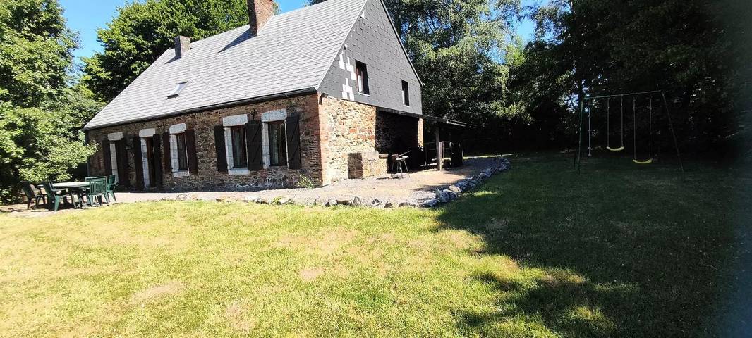 Gîte pour 9 personnes, avec jardin