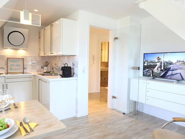 Ganze Wohnung, Reetdachwohnung in Westerland: zentral, strandnah und mit Stellplatz in Westerland, Sylt (Gemeinde)