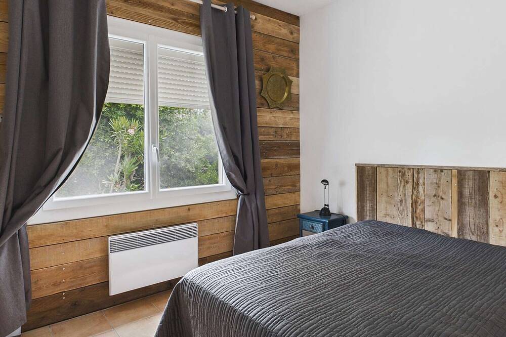 Apartamento entero, Casa de una planta, 3 habitaciones, terraza y aire acondicionado, 8 pers in Marseillan-Plage, Marseillan