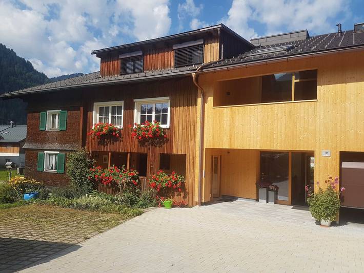 Ferienwohnung für 3 Personen, mit Balkon und Ausblick in Schoppernau - 3