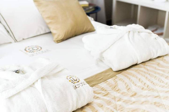 Location de vacances pour 8 personnes, avec balcon et piscine, animaux acceptés dans Ormos Panagias - 2