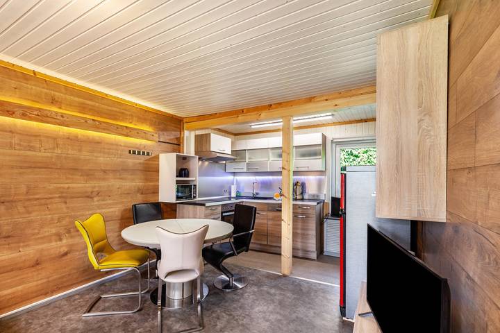 Ferienhaus für 4 Personen, mit Garten und Sauna sowie Seeblick in Saaleland - 3