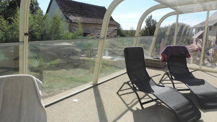 Location de vacances pour 2 personnes, avec jardin et terrasse ainsi que piscine et vue à Causse-et-Diège - 3