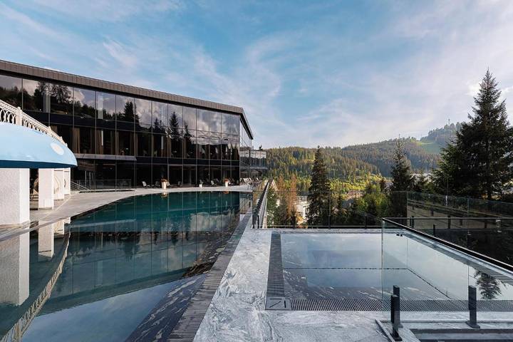 Appartement de vacances pour 12 personnes, avec Balcon et Terrasse ainsi que Jacuzzi et Jardin