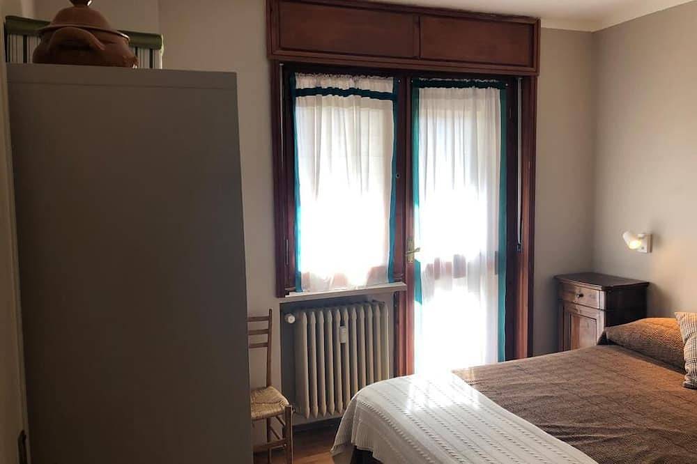Apartamento entero, Luminoso alojamiento en Sauze D'Oulx cerca de las pistas de esquí ideal para familias in Sauze d'Oulx, Via Lattea
