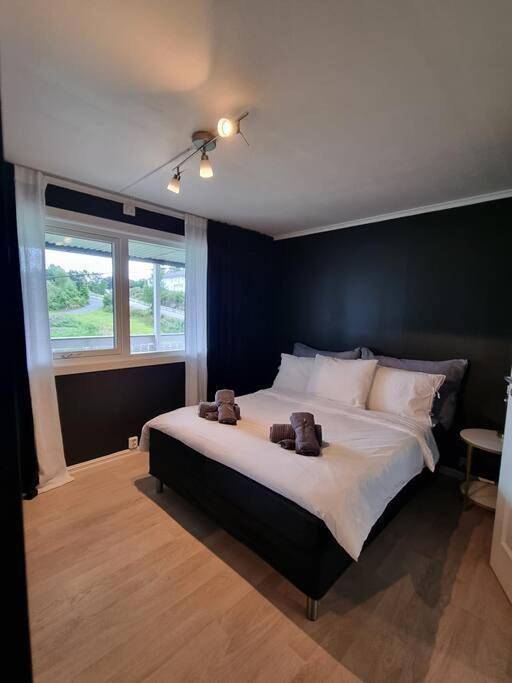 Ferienwohnung für 4 Personen, mit Balkon und Terrasse sowie Garten und Ausblick in Stord - 2