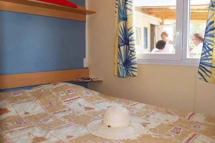 Mobil home pour 4 personnes à Saint-Mitre-les-Remparts - 2