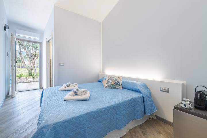 Holiday rental for 2 people, with garden in Villasimius