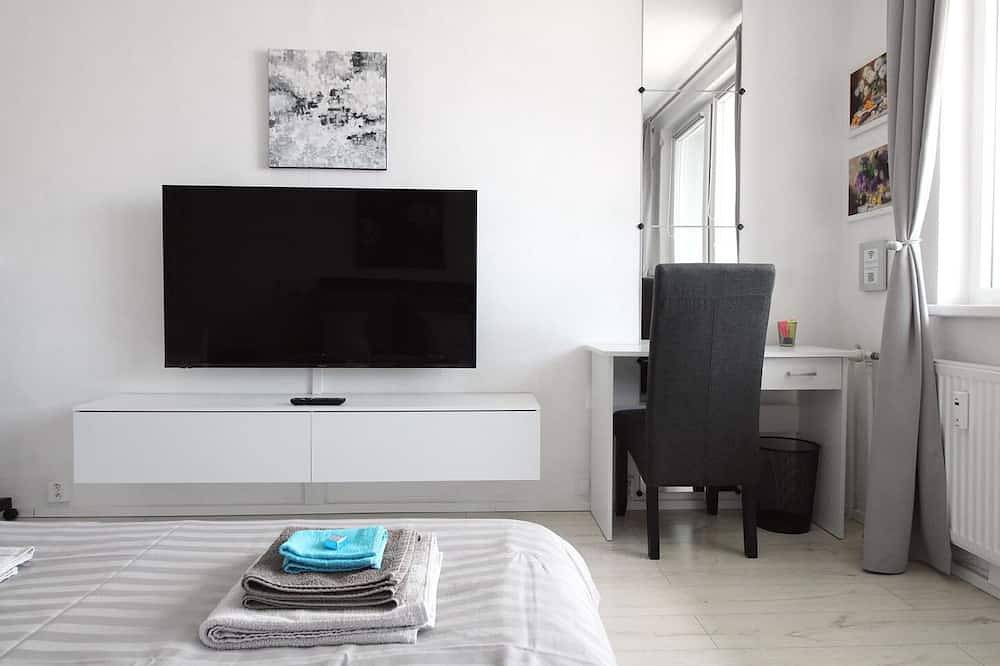 Ganze Wohnung, Small one room apartment with balcony in Ostslowakei