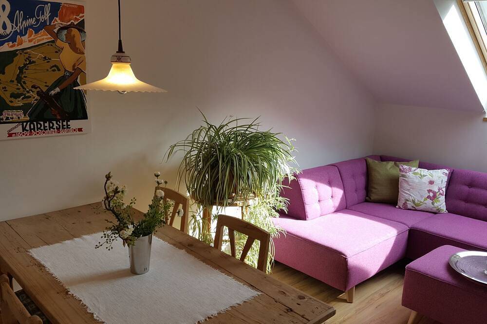 Ganze Wohnung, Above the roofs of Lana - Green Apartment - via Dolce Vita in Oberlana, Lana