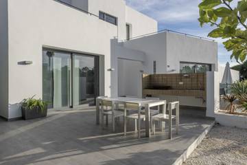 Holiday home in Santa Eulària des Riu, East Ibiza für 8 