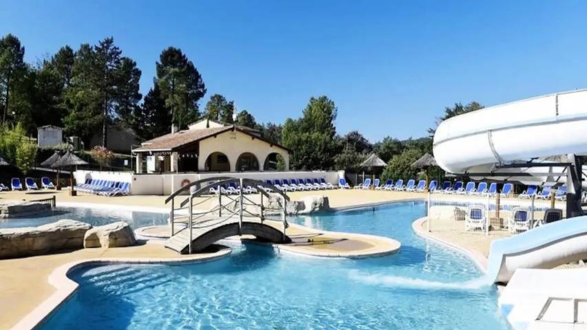 Apartamento de vacaciones para 7 personas, con jardín y piscina - 1