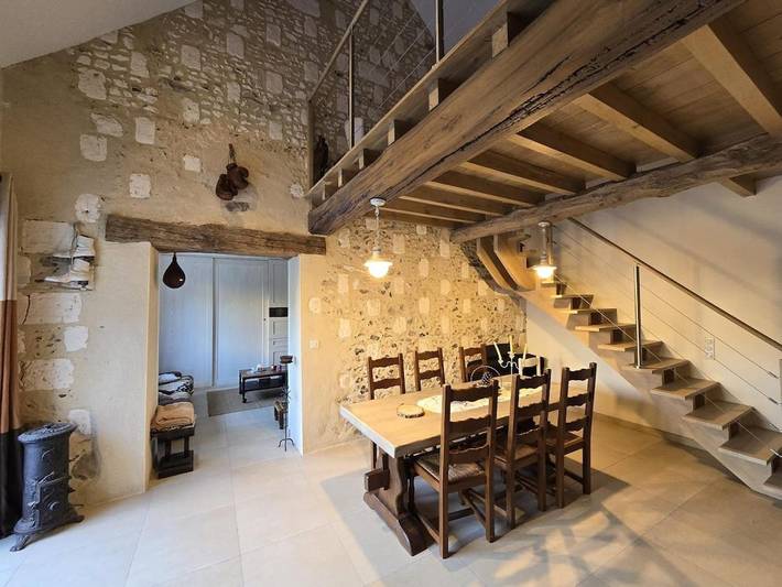 Location de vacances pour 11 personnes, avec terrasse ainsi que jardin et jacuzzi à Vallière - 2