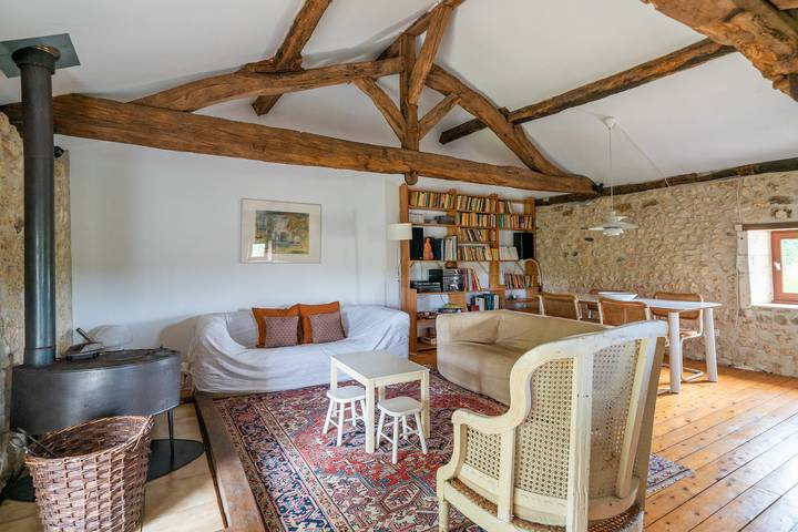 Gîte pour 5 personnes, avec piscine, adapté aux familles dans Mareuil en Périgord - 2