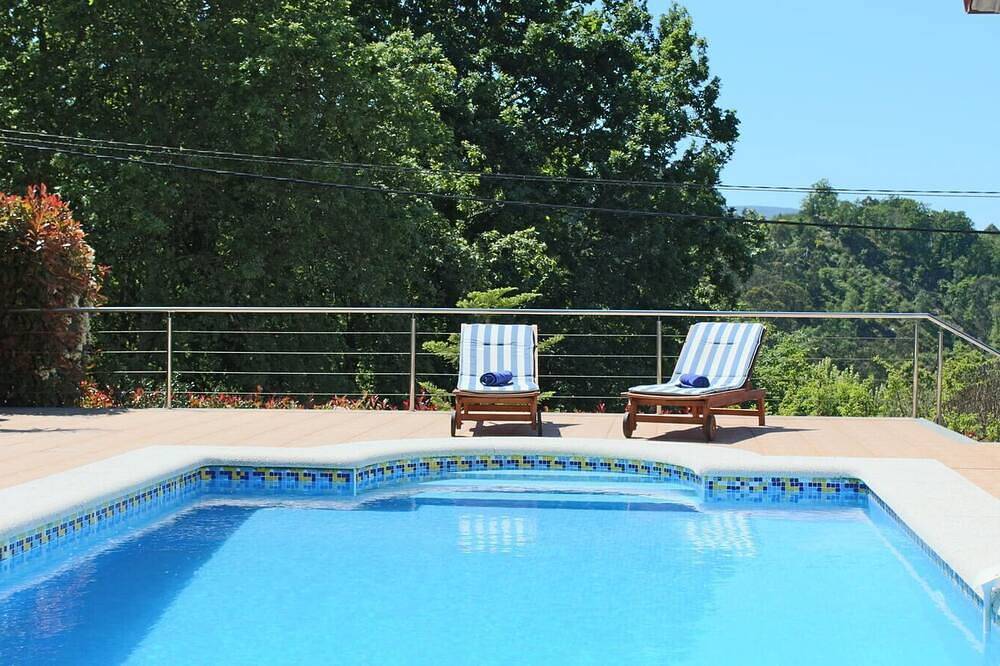 Exclusive House With Pool In Gondomar in Morgadáns, Gondomar