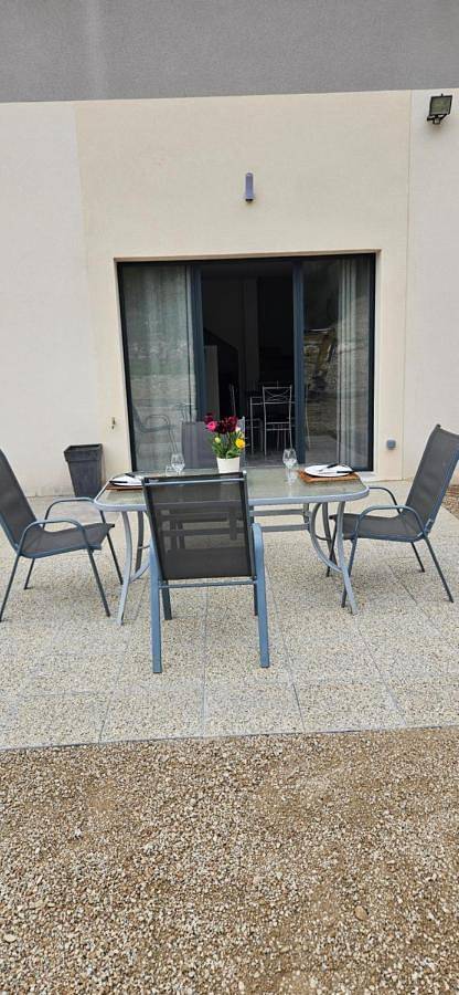 Appartement entier, Duplex 2 chambres avec extérieur in Suze-la-Rousse, Région de nyons