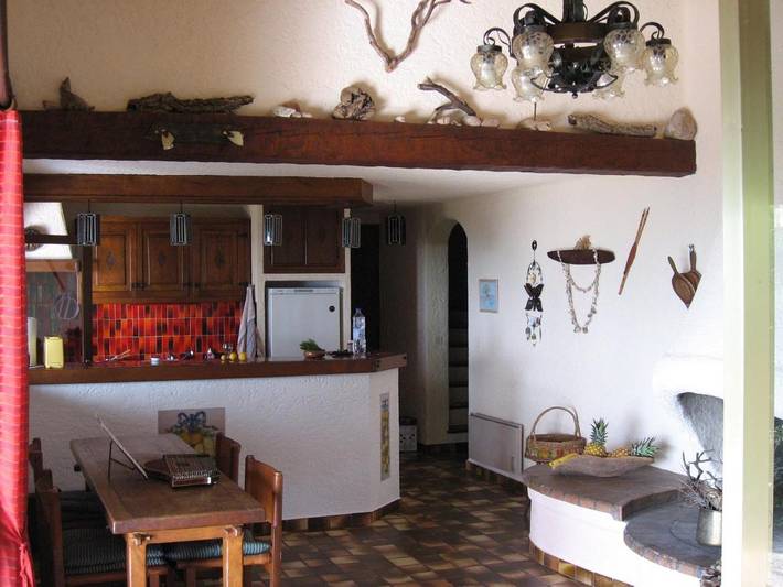 Location de vacances pour 8 personnes, avec vue et jardin dans Plage de la Palombaggia - 4