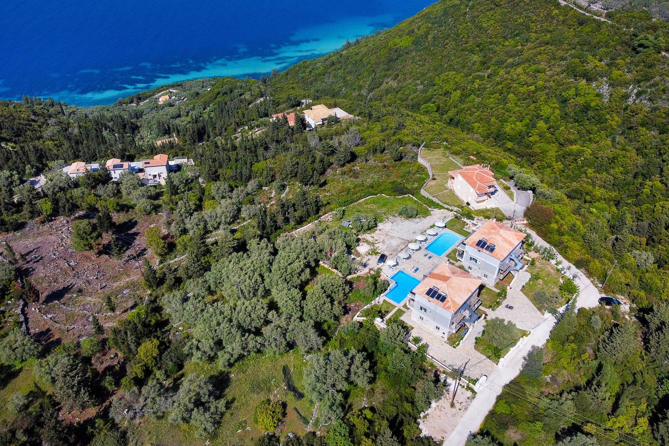 Entire studio, Gkountis Deluxe Studio Apartment with Sea View, Shared Pool & Wi-Fi in Greece