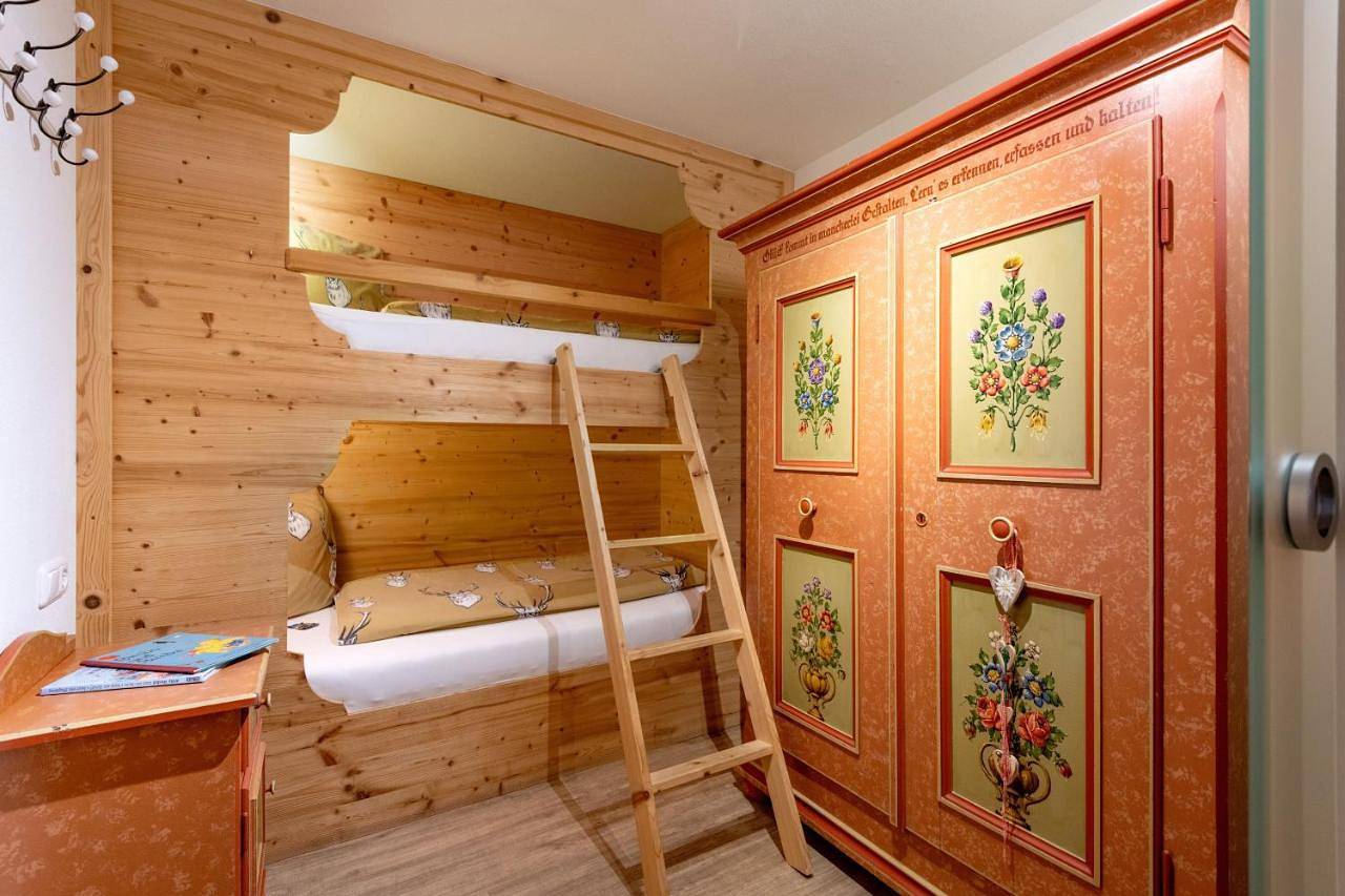 Ganze Wohnung, Narzenhof Wellness Chalets, Familien & Luxus Apartments am Bauernhof in Sankt Johann in Tirol, Kaisergebirge