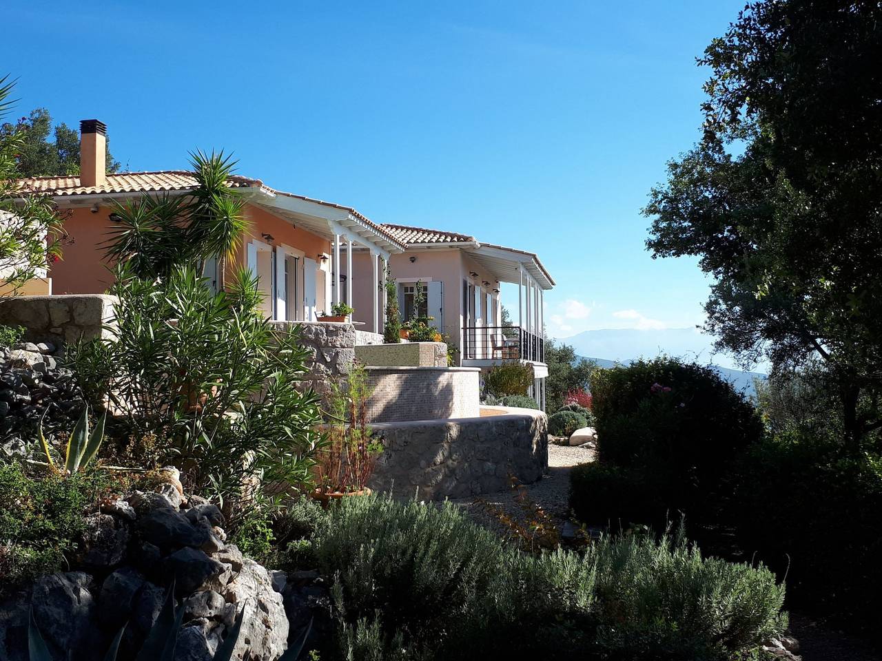 Die Drei Grazien, luxuriöse Villa mit eigenem Pool in Κατούνα, Ελλάδα