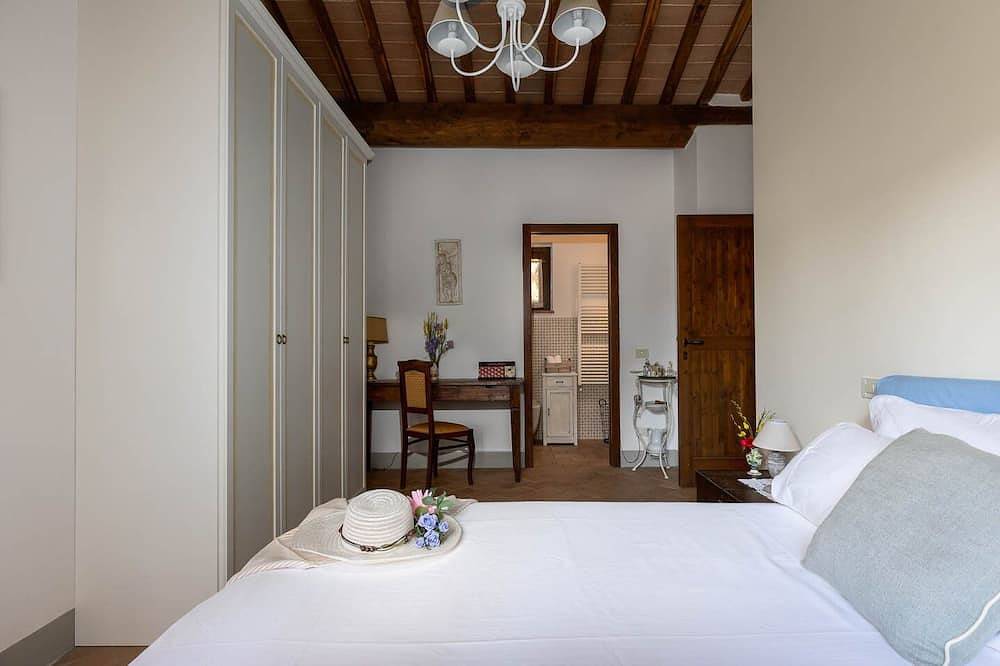 Comfortable apartment with private garden in San Gimignano in San Gimignano, Siena Province