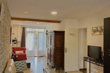 Gîte pour 4 personnes, avec jardin dans Moulins en Bessin
