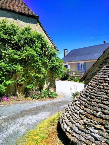 Gîte pour 5 personnes, avec jardin et terrasse à Montignac