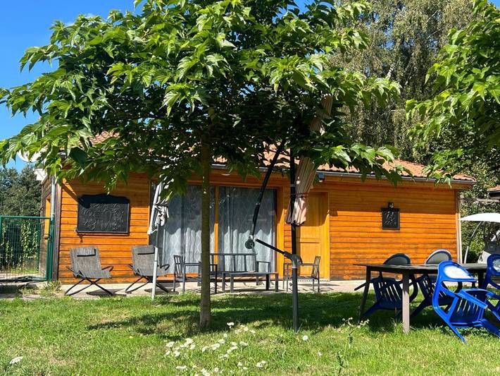 Chalet pour 4 personnes, avec Terrasse ainsi que Jardin et Vue