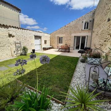 Gîte pour 8 personnes, avec jardin, adapté aux familles dans Vindelle
