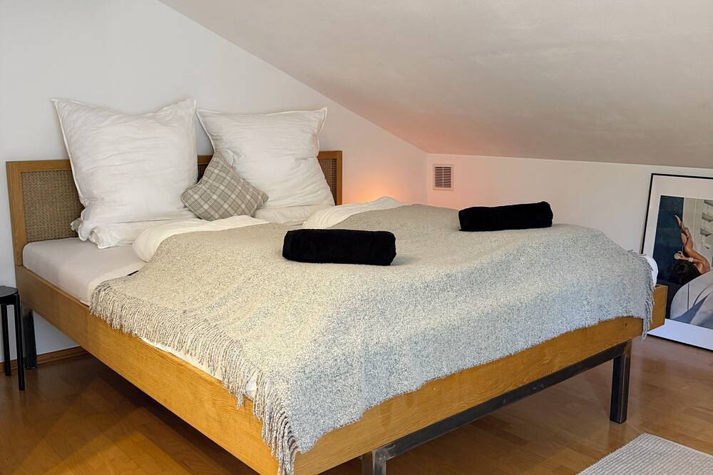 Entire apartment, Soleils Living I Lake & mountains I Lake Starnberg in Berg (Upper Bavaria), Starnberger See