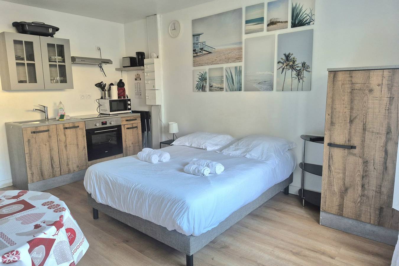 Ganzes Studio, Studio with terrace and barbecue, close to the sea in Saint-Benoît-de-l'Aure, Bayeux und Umgebung