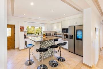 Villa for 10 People in Quinta do Lago, Praia do Ancão, Photo 4