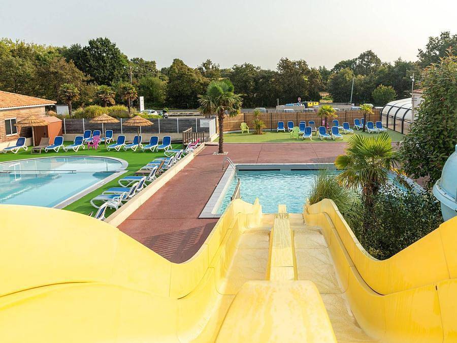 Camping Romanée L'Evasion - Mobilhome 4 personnes - Confort - Tv in Landevieille, Vallée de la Loire