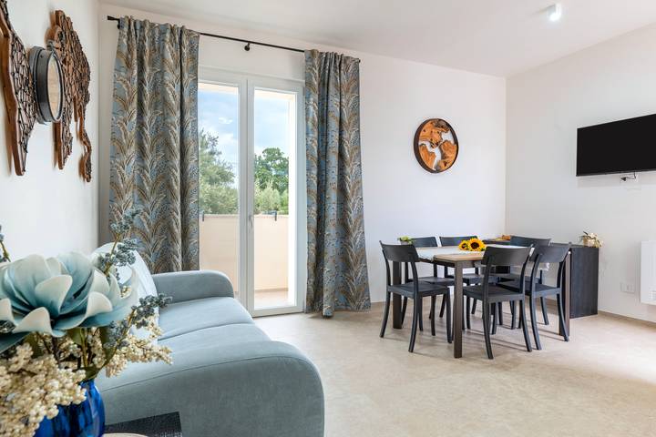 Location de vacances pour 5 personnes, avec balcon et jardin, adapté aux familles à Cisternino