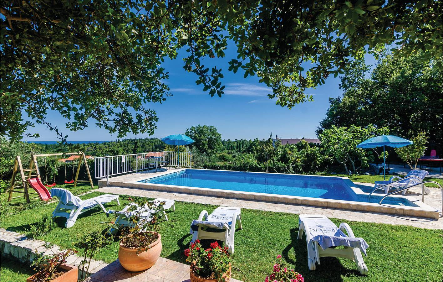 Gemütliche 140 m² große Ferienwohnung mit Pool in der Nähe des Flughafens Dubrovnik und der Küste in Općina Konavle, Dubrovnik-Neretva