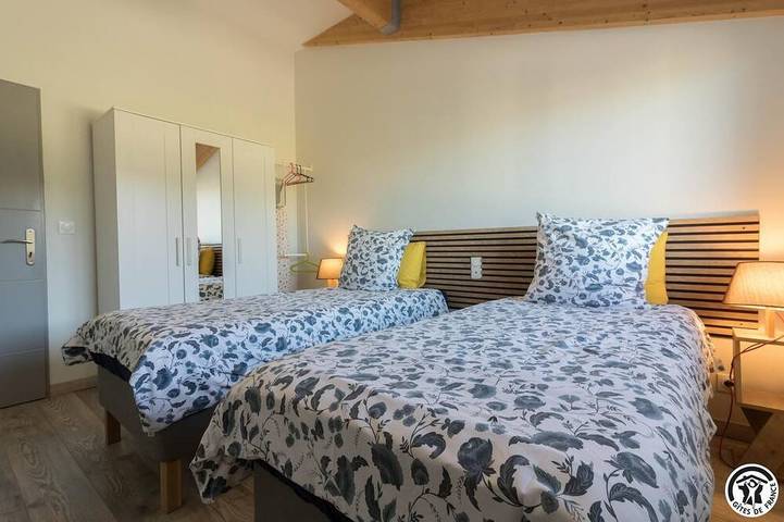 Location de vacances pour 4 personnes, avec piscine et jardin à Merville - 2