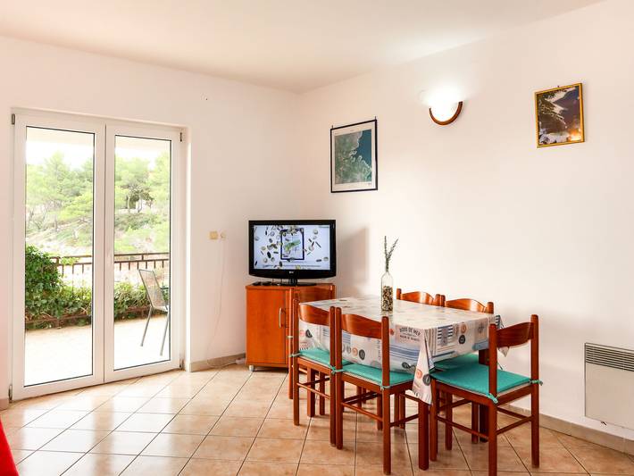 Ferienwohnung für 5 Personen, mit Balkon und Garten in Split-Dalmatien - 2