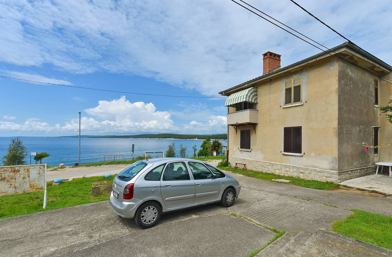 Ganze Wohnung, Ferienwohnung für 4 Personen mit Balkon in Raša, Ostküste Istrien