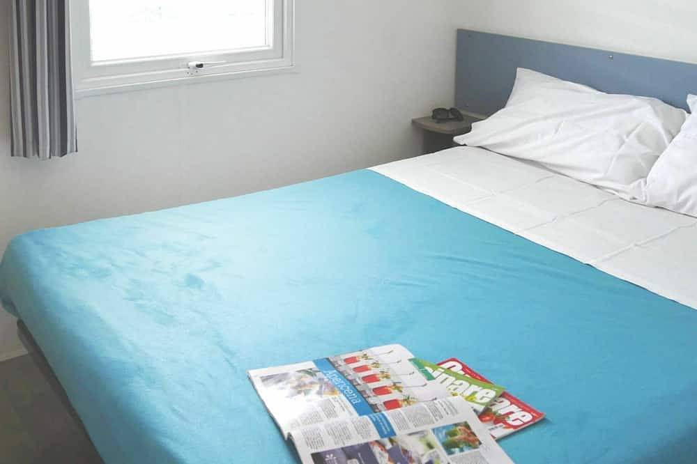 Nice apartment in villa for 5 guests with pool, Wifi, A/C, terrace and parking in Balatonfüred, Balatonfüredi járás