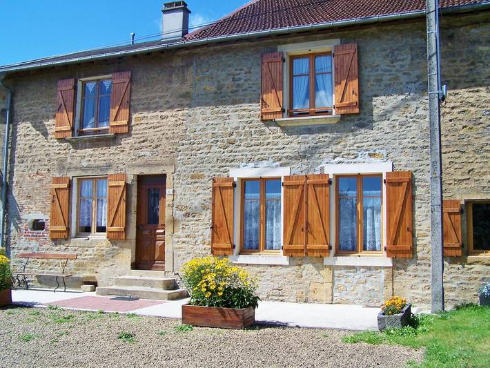 Gîte voor 8 personen, met Terras en Tuin in de Ardennen