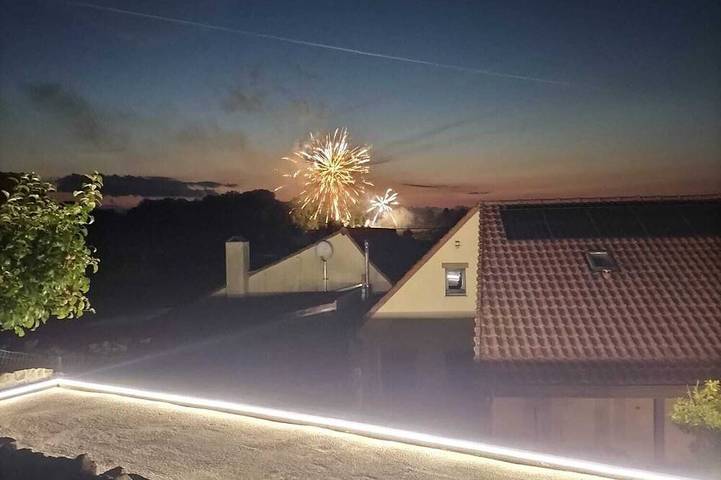 Location de vacances pour 8 personnes, avec Jacuzzi ainsi que Terrasse et Jardin à Bouvigny-Boyeffles