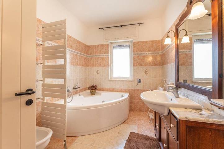 B&b per 2 persone, con idromassaggio e giardino nonché piscina, con animali domestici a Poggiardo