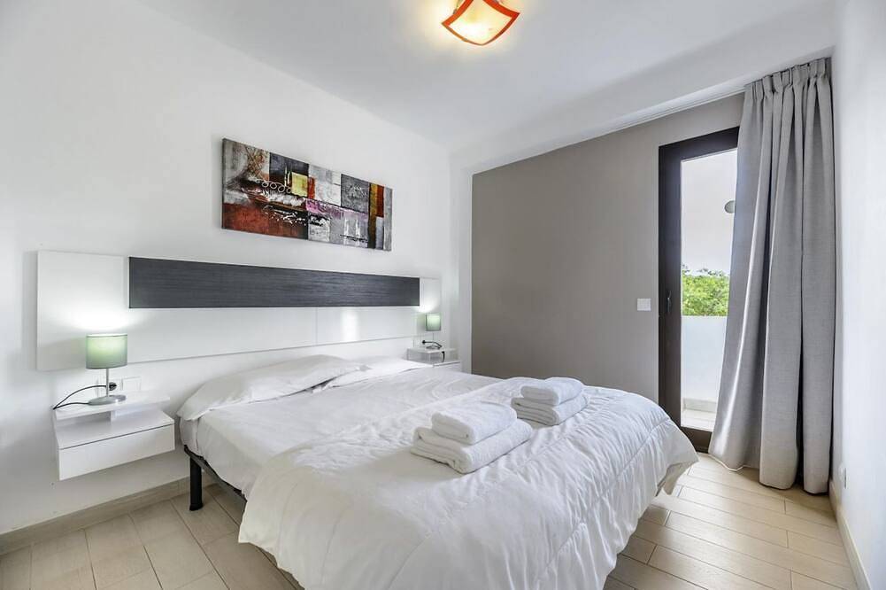 Entire apartment, Esmeralda apartment in Ibiza!!! 101 in Ses Figueretes, Ibiza (Municipality)