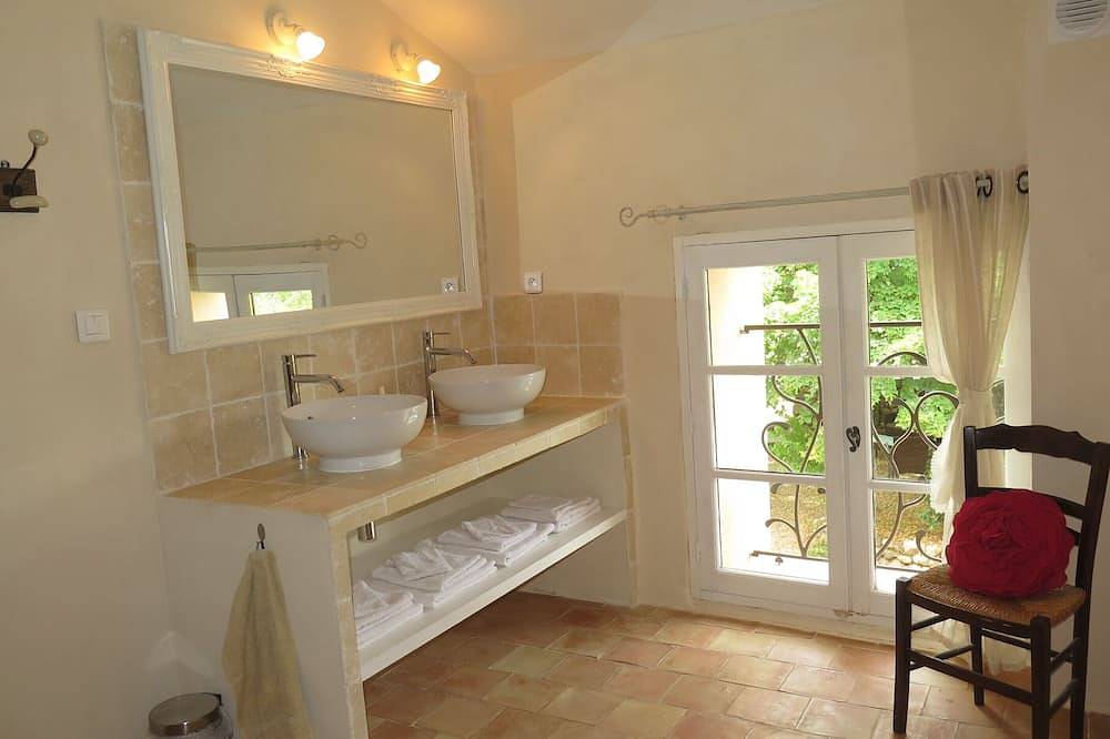 Bastide de charme avec piscine in Valensole, Parc naturel régional du Verdon