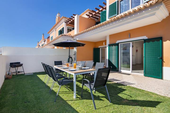 Villa 'Casa Barros' com vista para a montanha, Wi-Fi e ar condicionado in Algoz e Tunes, Distrito de Faro