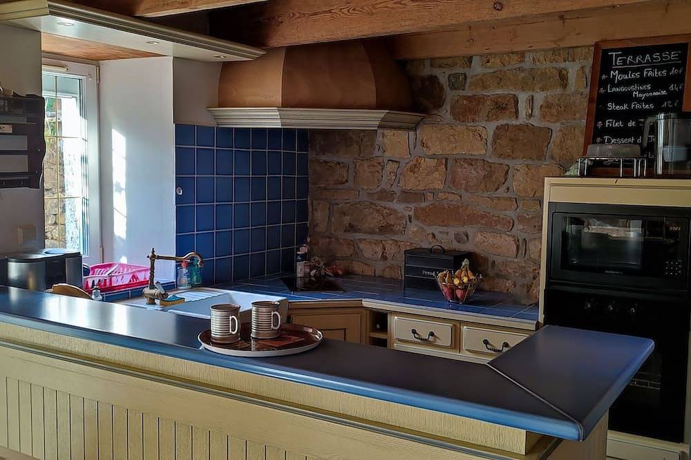 Penty Chez Germaine, 5 Minutes From Le Fret Port in Crozon, Châteaulin und Umgebung