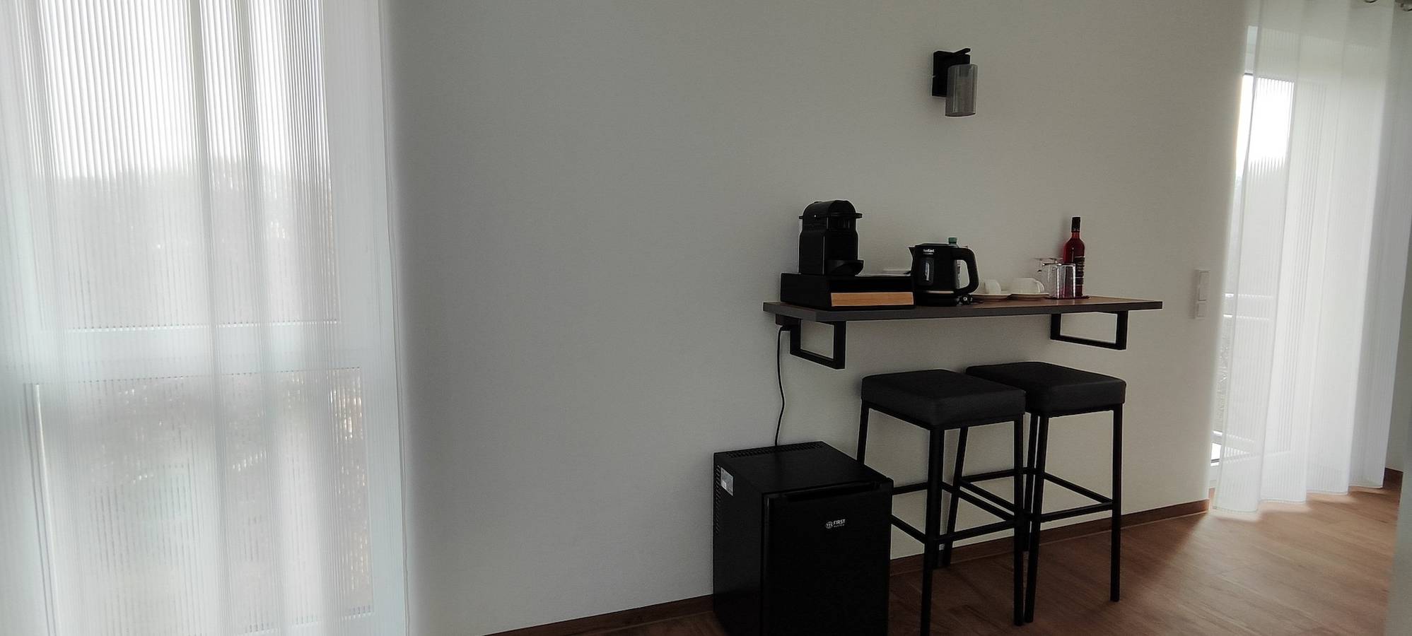 Ganze Ferienwohnung, Doppel-/Zweibettzimmer mit Balkon in Sondelfingen, Reutlingen