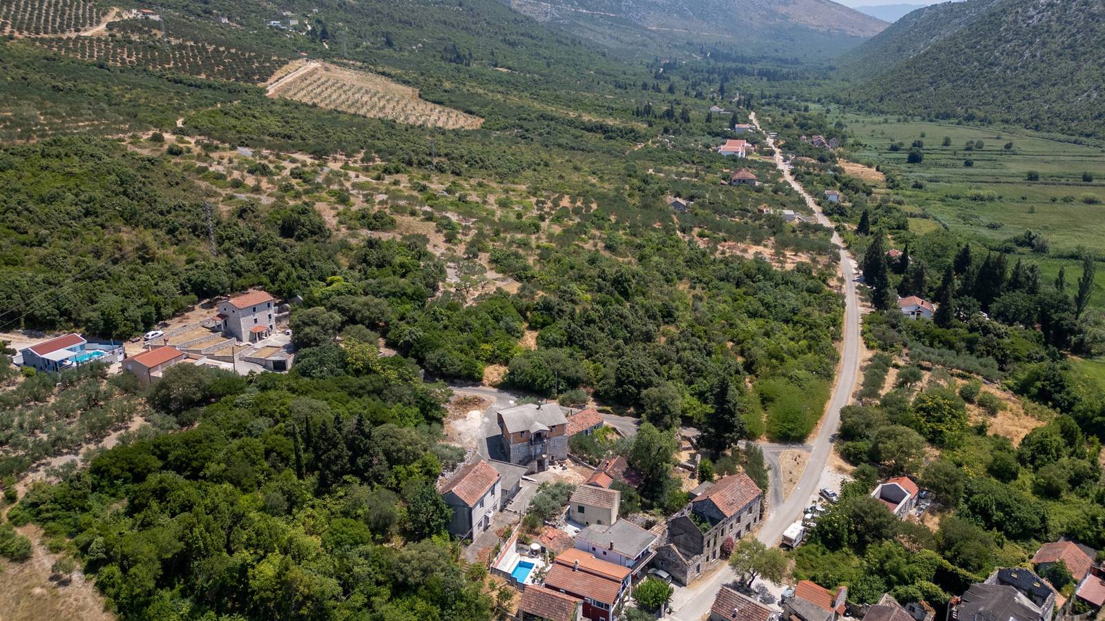 Villa Tina Desne by Villas Guide in Dubrovnik-Neretva