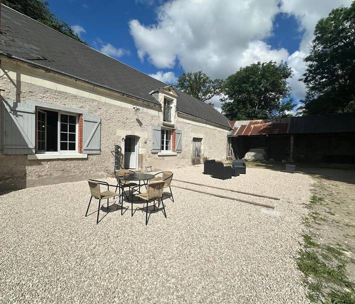 Gîte pour 5 personnes, avec jardin ainsi que terrasse et vue à Feings