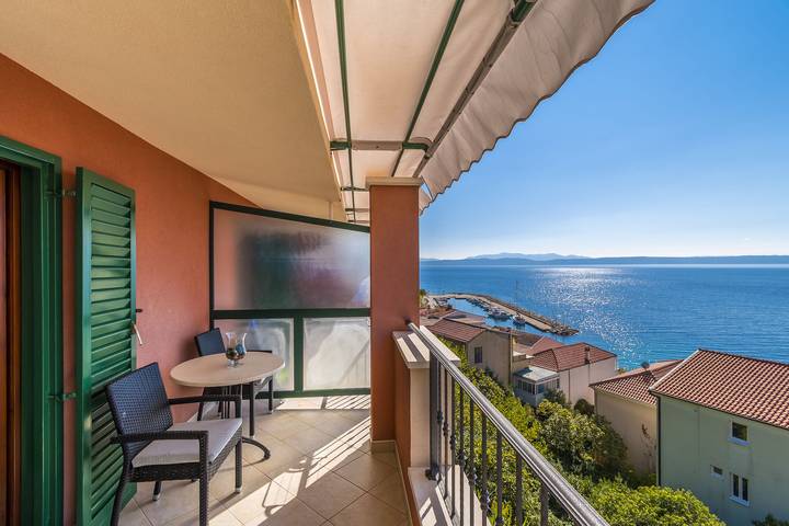 Estudio entero, Estudio para 3 personas con terraza in Podgora, Rivera de Makarska